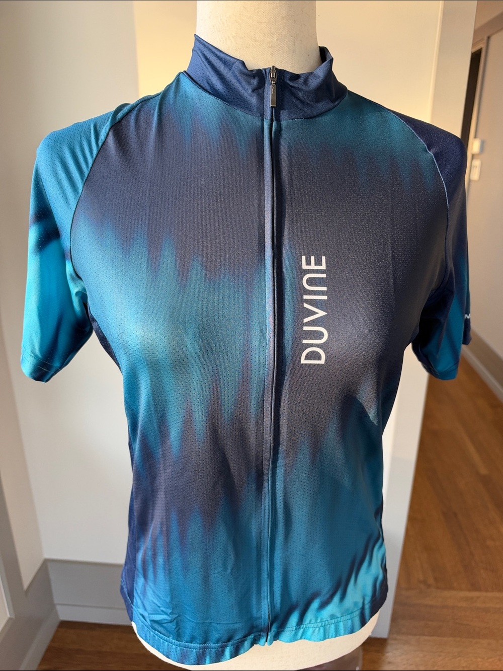 Women's Teal & Navy Short Sleeve Cycling Jersey